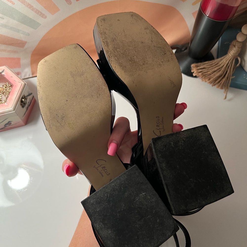 Circus by Sam Edelman Black Platform Heels - Picture 3 of 3